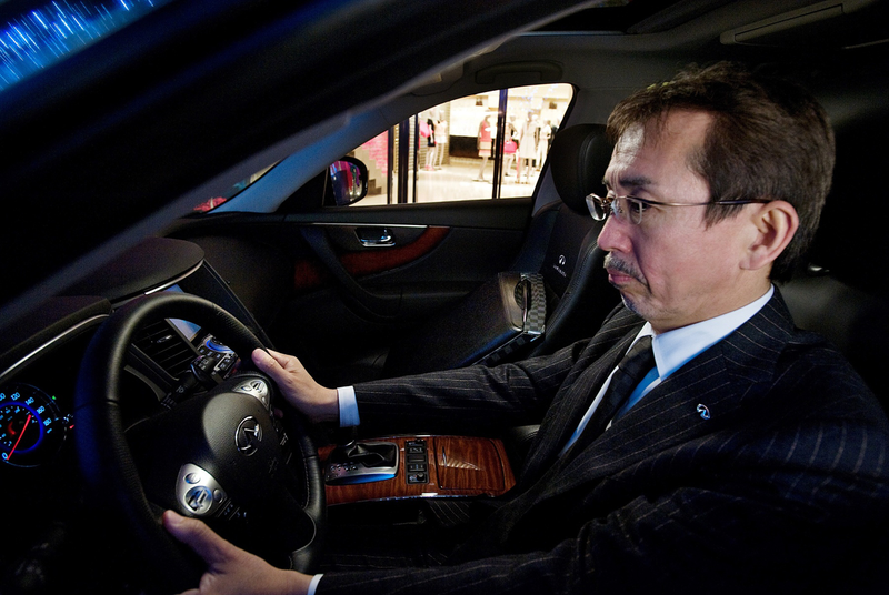 Illustration for article titled Infiniti To Reveal Concept Car, Louis Vuitton Luggage At Geneva